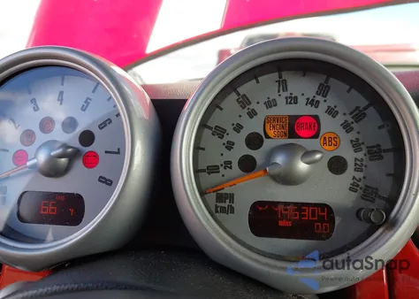 2005 Mini Cooper S z USA, uszkodzony, nr VIN WMWRH33445TF80455